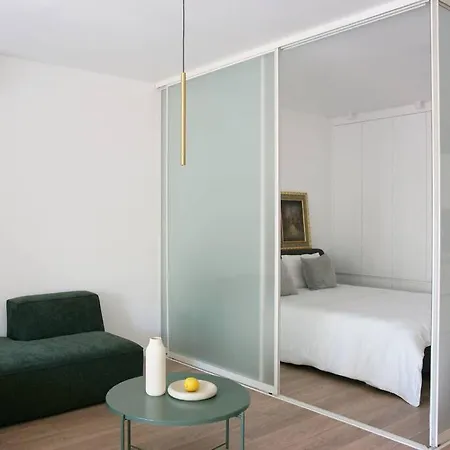 Elegant Living In The Heart Of 地拉那