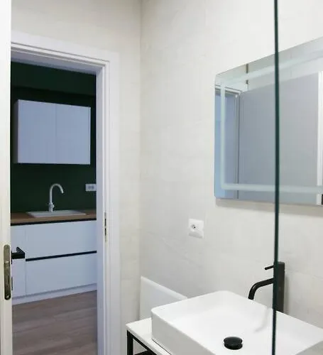 Elegant Living In The Heart Of Appartamento